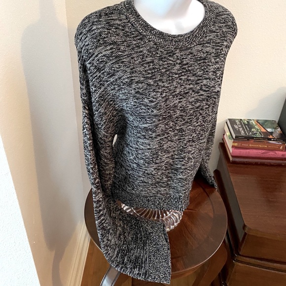 BCBG | Knit Sweater | Cropped | LIKE NEW - Picture 2 of 5